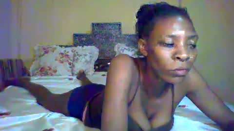 Snapshot of shelia420715 chatting on January 17, 7:08 am shelia420715 online show from January 17, 7:08 am