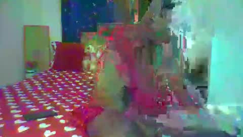 Snapshot of shelia420715 chatting on February 19, 9:39 am shelia420715 online show from February 19, 9:39 am