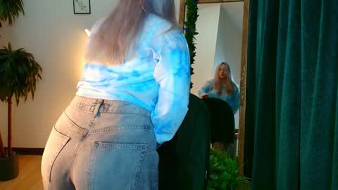shir_0 online show from December 24, 8:44 am