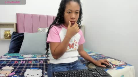 Snapshot of shira_sexylove chatting on February 14, 11:53 am shira_sexylove online show from February 14, 11:53 am