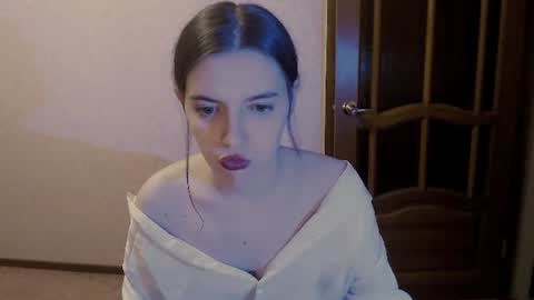 shiraha___rafieru online show from September 10, 10:21 pm