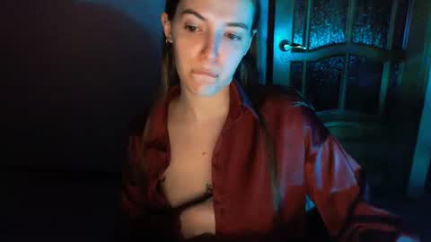 shiraha___rafieru online show from February 25, 10:41 pm