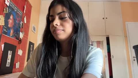 Karin online show from May 7, 11:36 am