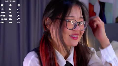 Naomi online show from April 24, 12:30 pm