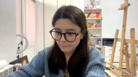 Marie online show from March 8, 2:10 pm