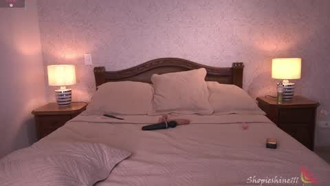 Sophie online show from April 9, 12:24 am