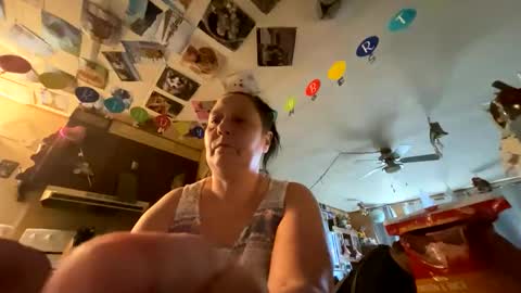 shorty920505 online show from June 4, 11:42 pm