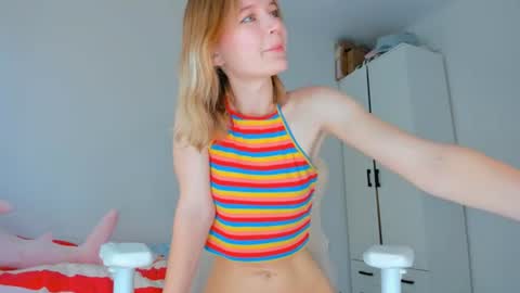 jennywoody online show from June 18, 4:58 am