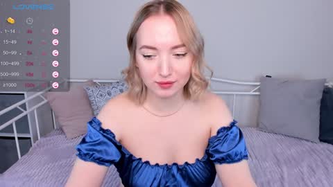 Anna online show from December 10, 5:17 am