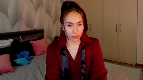 Mika online show from November 7, 3:12 am