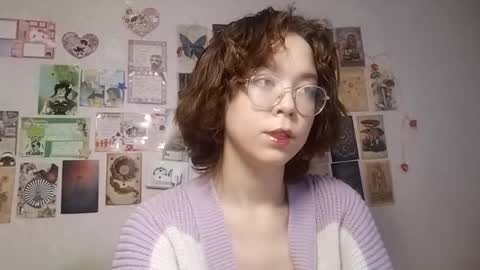 Snapshot of shy_kiss_twinkle_bloop chatting on September 22, 1:09 pm Milena online show from September 22, 1:09 pm