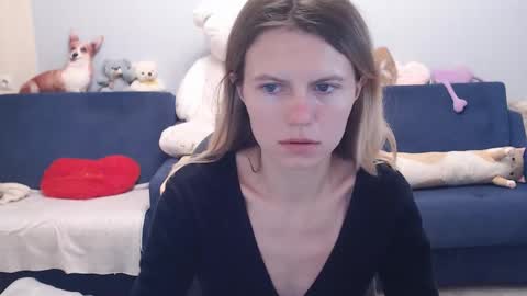 Snapshot of shy_moony chatting on September 14, 3:32 pm just Alex online show from September 14, 3:32 pm