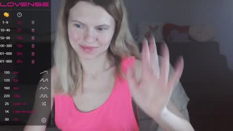 Snapshot of shy_moony chatting on January 12, 10:01 pm just Alex online show from January 12, 10:01 pm