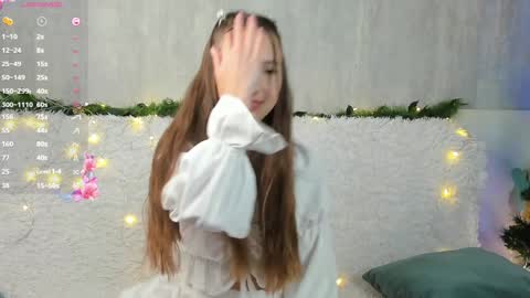 Snapshot of shy_starlight chatting on December 26, 8:18 am Melanie online show from December 26, 8:18 am