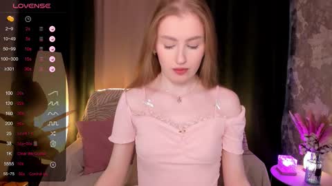 Snapshot of shylapie chatting on October 6, 2:28 am Hello guys my name is Stella online show from October 6, 2:28 am