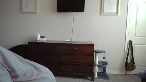 shypetitebaby online show from November 23, 3:47 pm