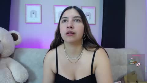 Sia online show from February 8, 10:56 pm