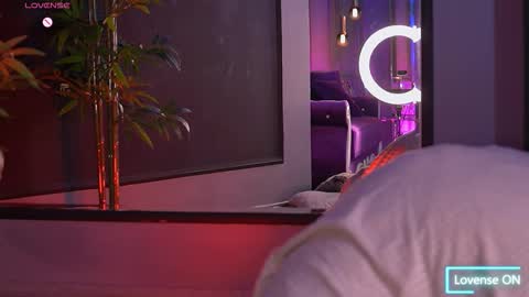 Sienna online show from November 12, 7:12 pm