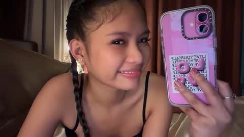 Snapshot of sierracoxriches chatting on October 3, 6:51 am Belle online show from October 3, 6:51 am