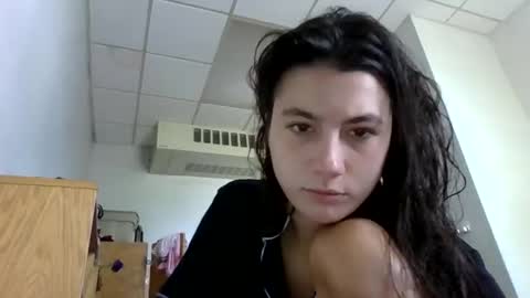 sierranovaa online show from April 7, 4:31 pm