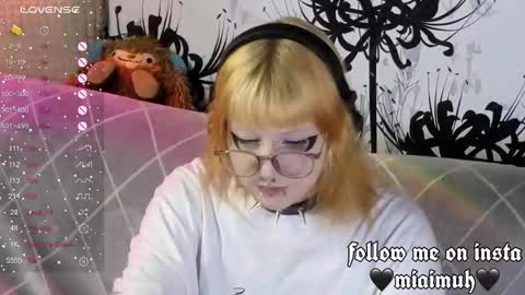 Snapshot of silly_soul chatting on September 9, 2:00 am Mia online show from September 9, 2:00 am