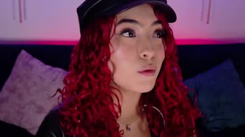 Silvana  online show from November 4, 12:15 am