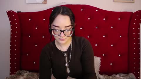 silvia_ls online show from February 6, 9:49 pm