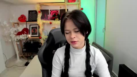 Wendy help me get get 69 likes  online show from December 19, 7:33 am