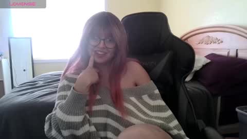 Scarlet online show from February 11, 6:33 pm