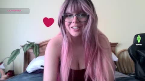 Scarlet online show from March 10, 8:12 pm