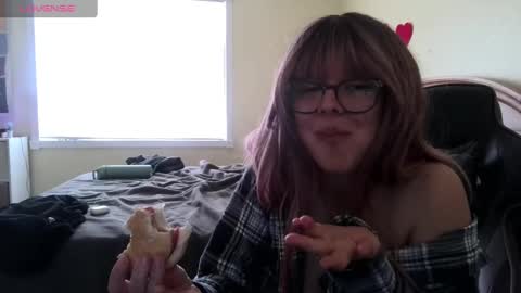 Scarlet online show from February 25, 7:16 pm