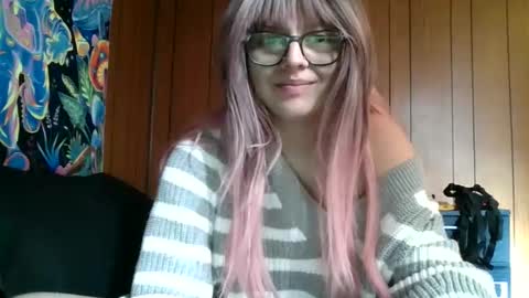 Scarlet online show from December 31, 6:35 pm