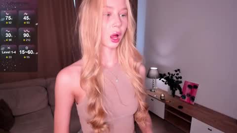Snapshot of sincere_shyness chatting on February 11, 12:58 pm Naomi online show from February 11, 12:58 pm