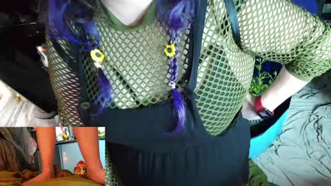 Sinstress hemlock online show from April 27, 2:52 am
