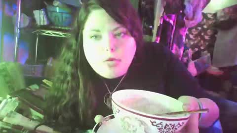 Siofra online show from March 12, 1:58 am