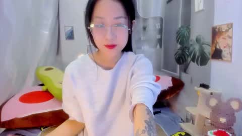 julila online show from November 25, 2:47 am