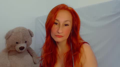 Snapshot of skarlett2072 chatting on March 11, 12:17 pm Arlett online show from March 11, 12:17 pm