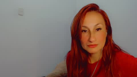 Snapshot of skarlett2072 chatting on January 12, 2:45 am Arlett online show from January 12, 2:45 am