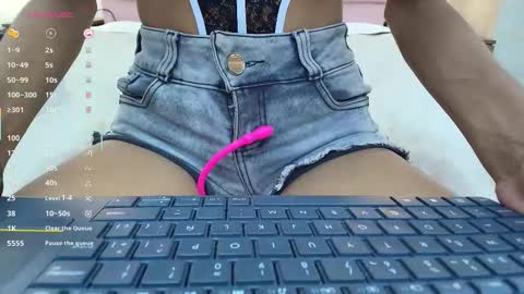 Briana online show from November 15, 3:29 am