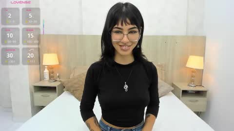 Emily Rojas online show from September 17, 7:34 pm