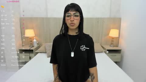 Emily Rojas online show from January 5, 7:17 pm