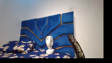 skinnyasssexyboobs online show from February 28, 7:02 pm