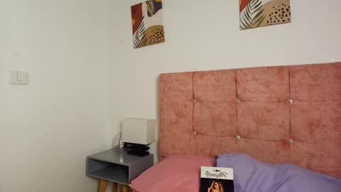 skye moore online show from October 14, 11:57 am