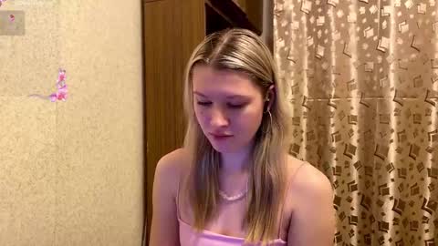 skyedavis online show from January 8, 8:13 pm