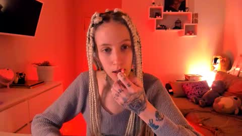    online show from October 12, 11:51 pm