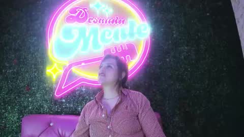 skylar__desire online show from October 20, 11:35 am