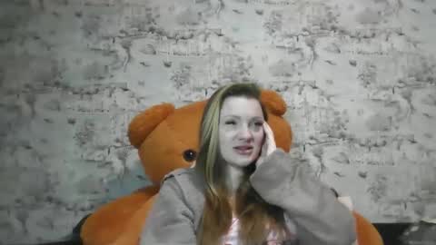 Skyler online show from February 19, 7:02 pm