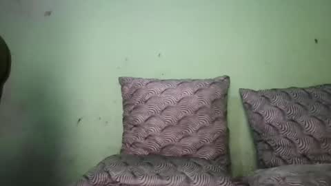 Skylour online show from March 18, 6:40 am