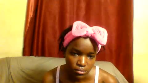 Snapshot of sleek_ass chatting on March 1, 11:50 am sleek_ass online show from March 1, 11:50 am