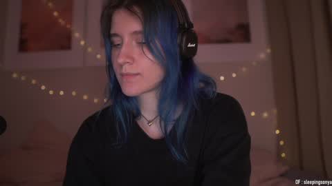 Snapshot of sleepingsonya chatting on December 20, 8:34 pm Sonya online show from December 20, 8:34 pm
